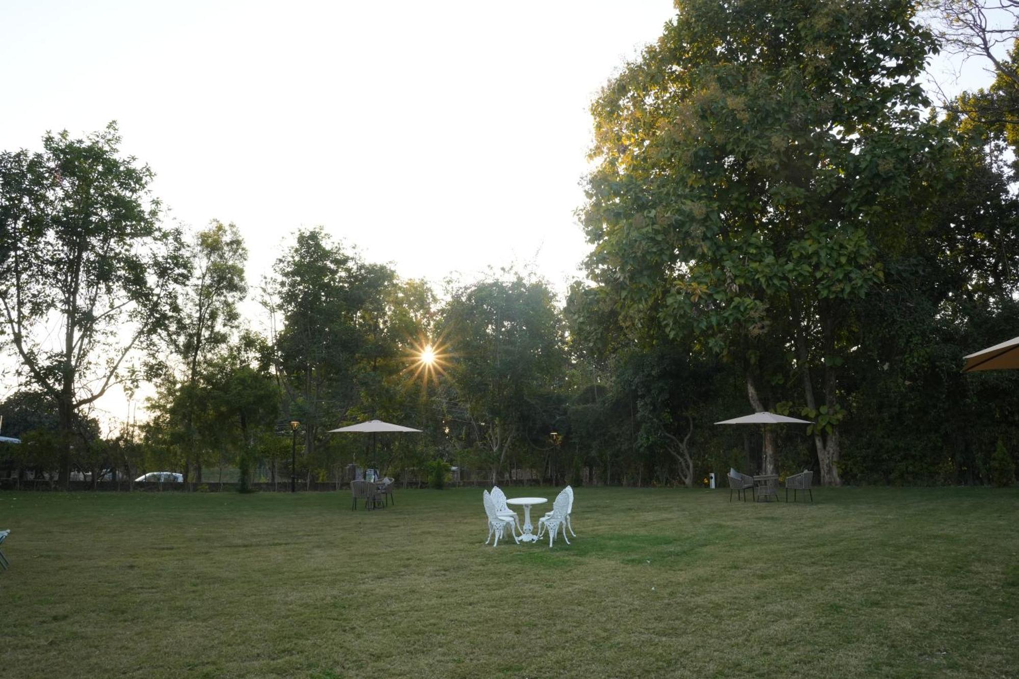 3Acres Resorts דהראדון מראה חיצוני תמונה