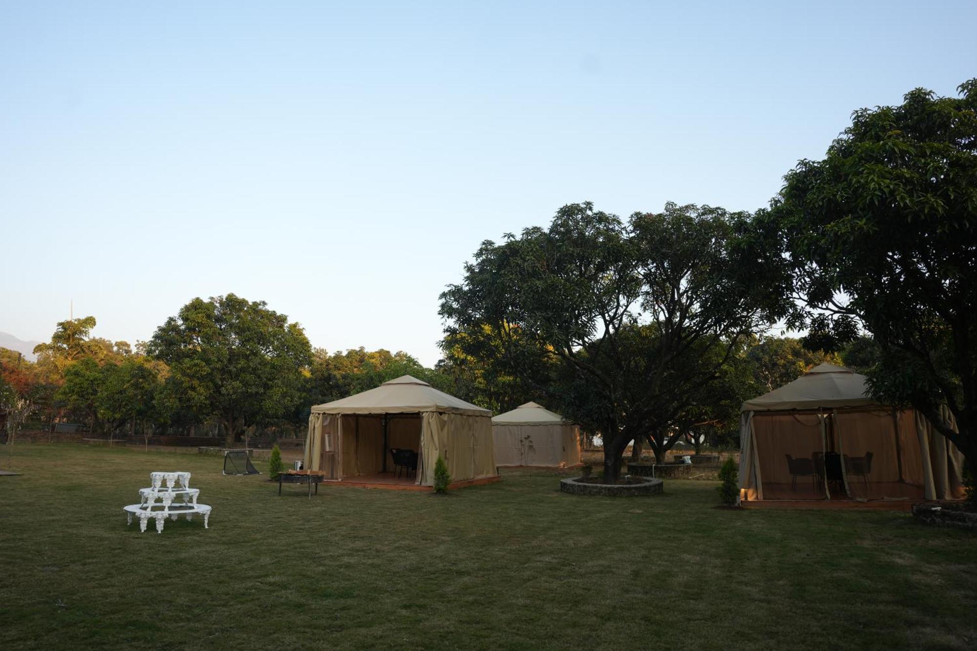 3Acres Resorts דהראדון מראה חיצוני תמונה
