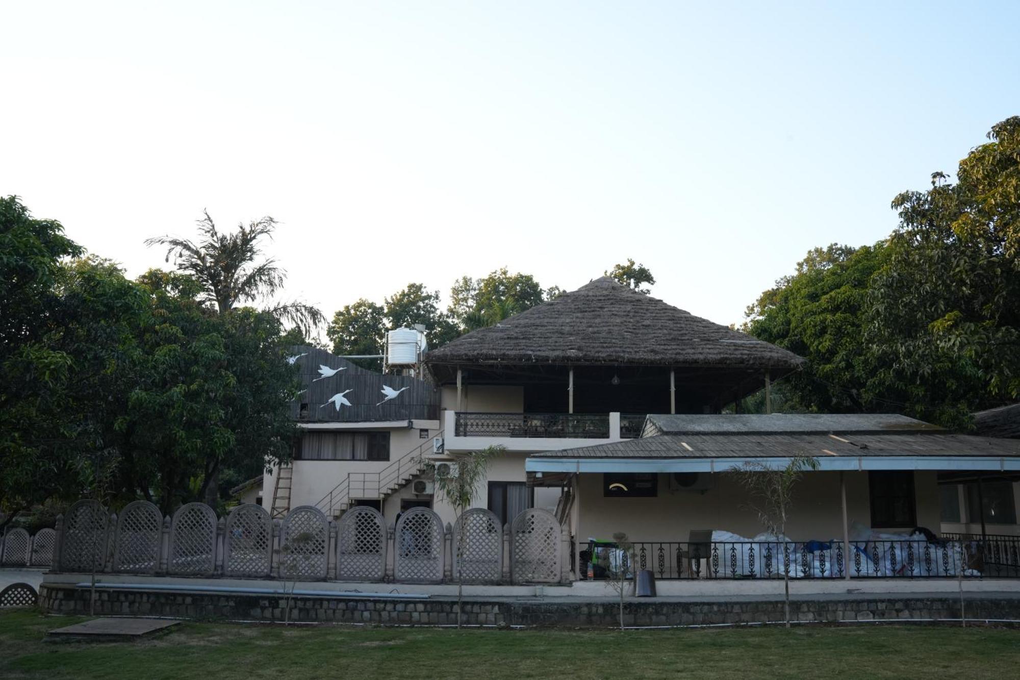 3Acres Resorts דהראדון מראה חיצוני תמונה
